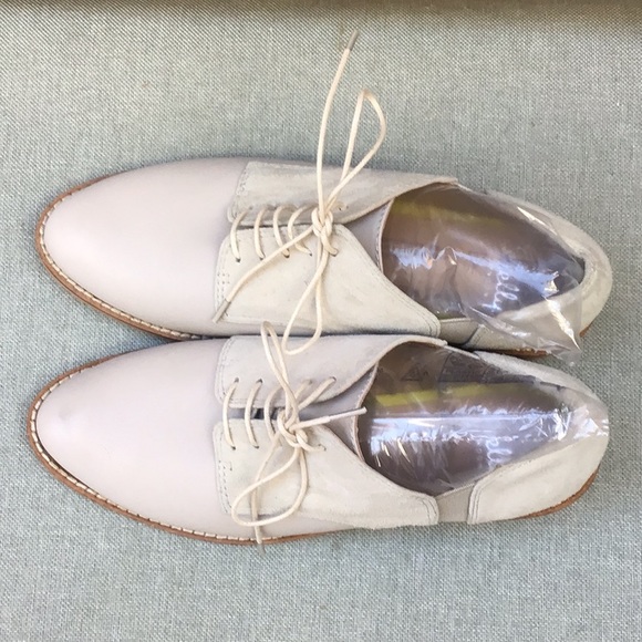 EUC SHELLYS LONDON Mix Leather Lace Up Oxford Shoes Low Heels Soft Beige Color - Picture 2 of 11